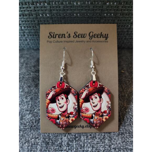 Toy Story Sherriff Woody Earrings - Picture 2 of 2